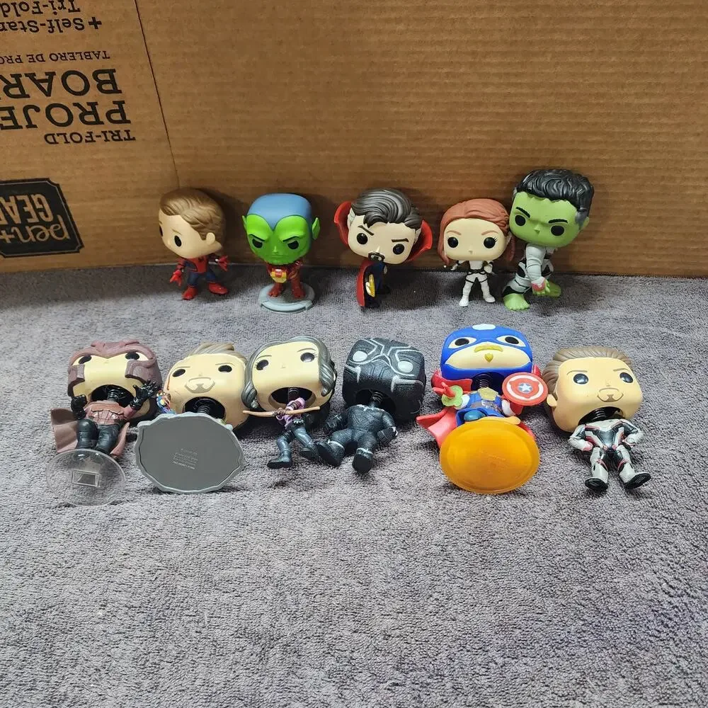 Lot of 11 Funko Pops Marvel Characters loose b39
